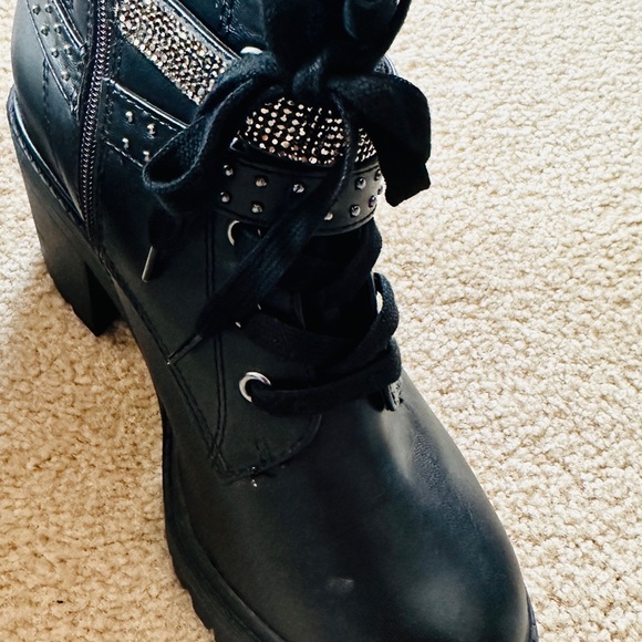 Chunky Sparkle Platform Healed Boots - Picture 8 of 9